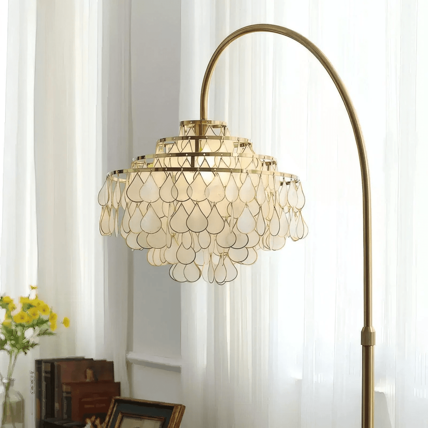 Lampadaire bronze coquillages naturels - angle vue design biophilique