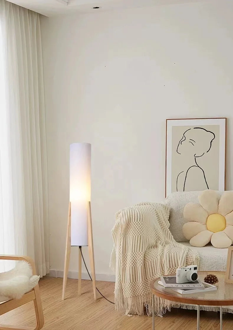 Lampadaire LED bois massif éclairage salon lecture