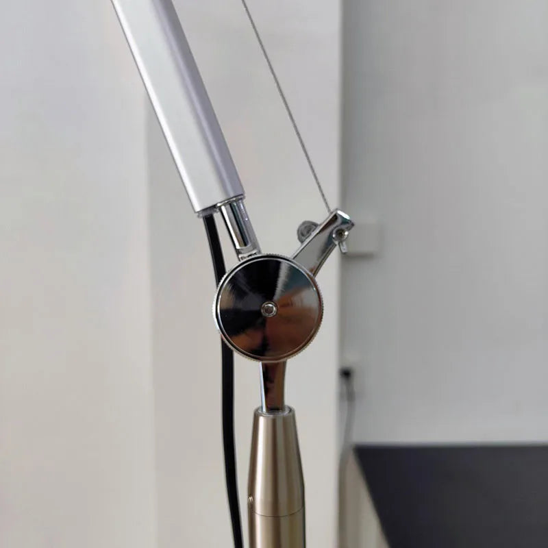 Lampe sur pied contemporaine coréenne - intégration décor scandinave minimaliste