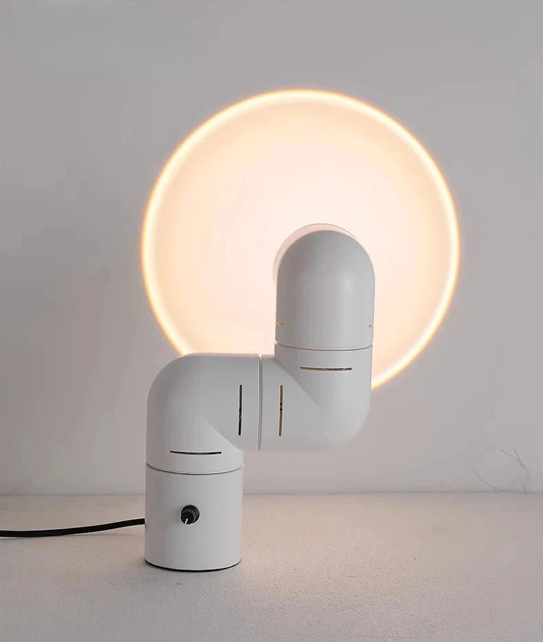 Lampe sur pied Space Age rouge - éclairage statement boutique showroom