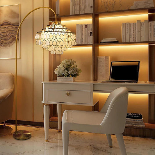 Lampadaire coquillages naturels bronze - vue principale design coastal luxe