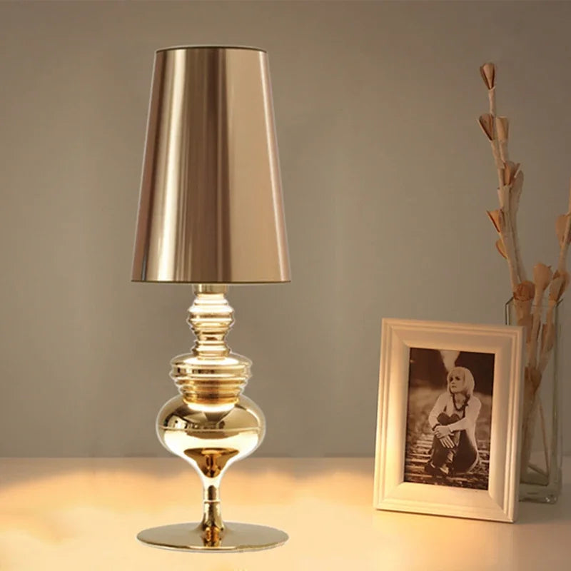 Lampe sur pied nordique épurée - ambiance chaleureuse décoration intérieure