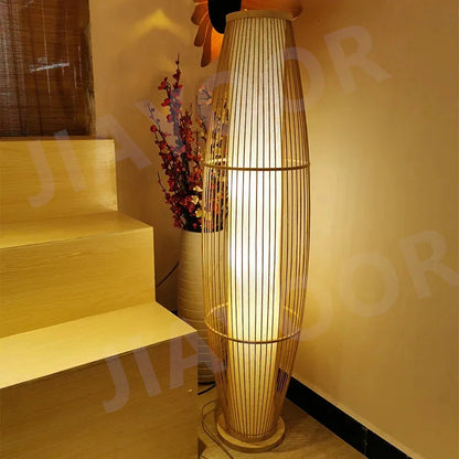 Lampadaire japandi bambou bois - ambiance chaleureuse décoration zen