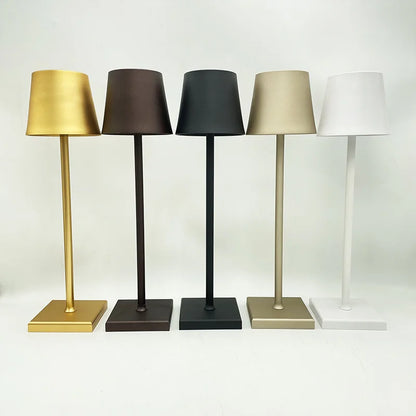 Lampe de table LED rechargeable - ambiance sophistiquée hospitality design - lumière éteinte