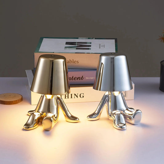 Lampe de bureau Nordic design sculptural en fer argenté avec figurine humaine
