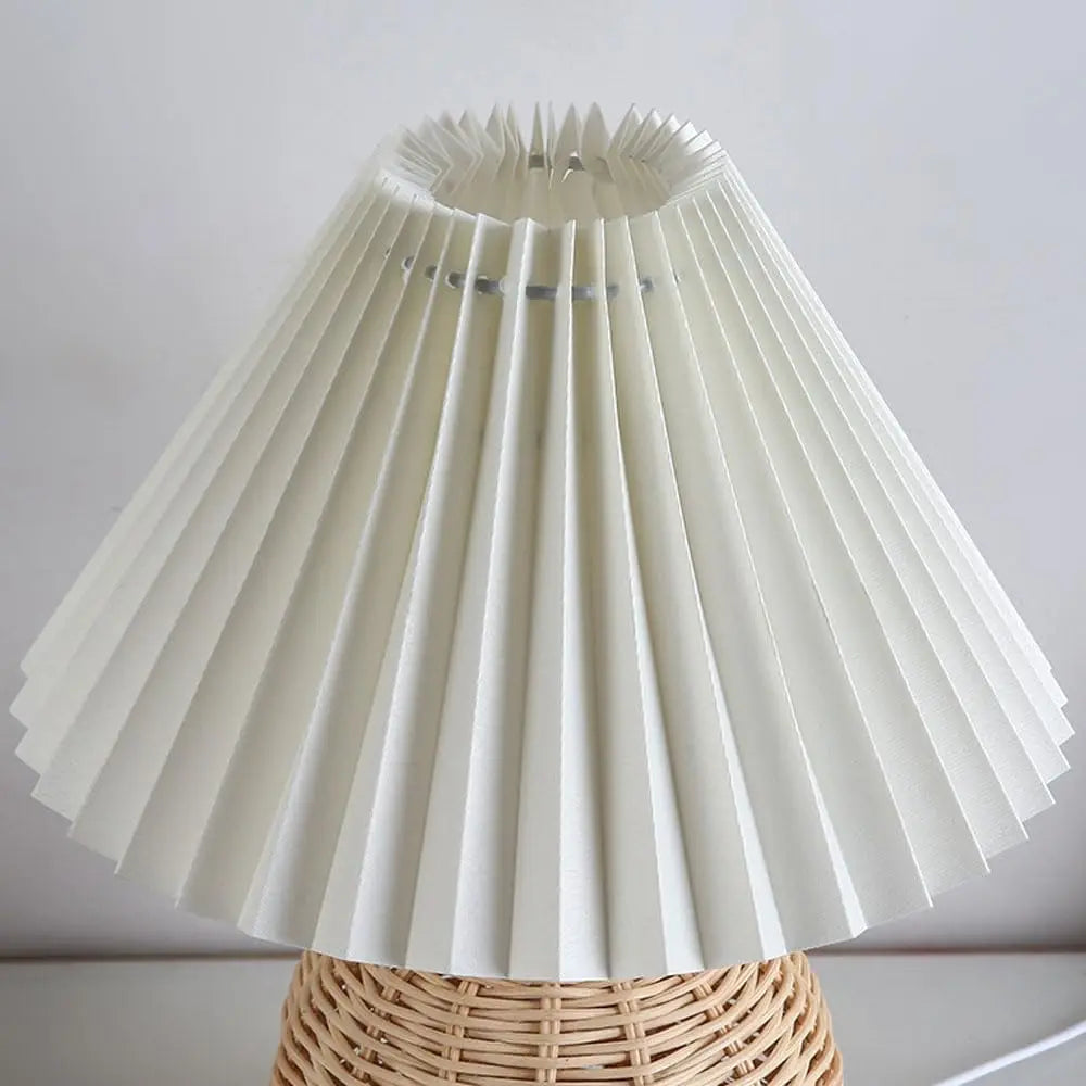 Lampe de table bohème tressée - détail du tressage artisanal en fibres naturelles